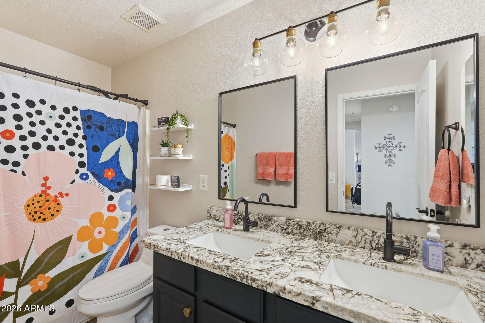 3271 East Santa Fe Lane Gilbert, AZ 85297 - Photo 29 of 39 HALL BATHROOM