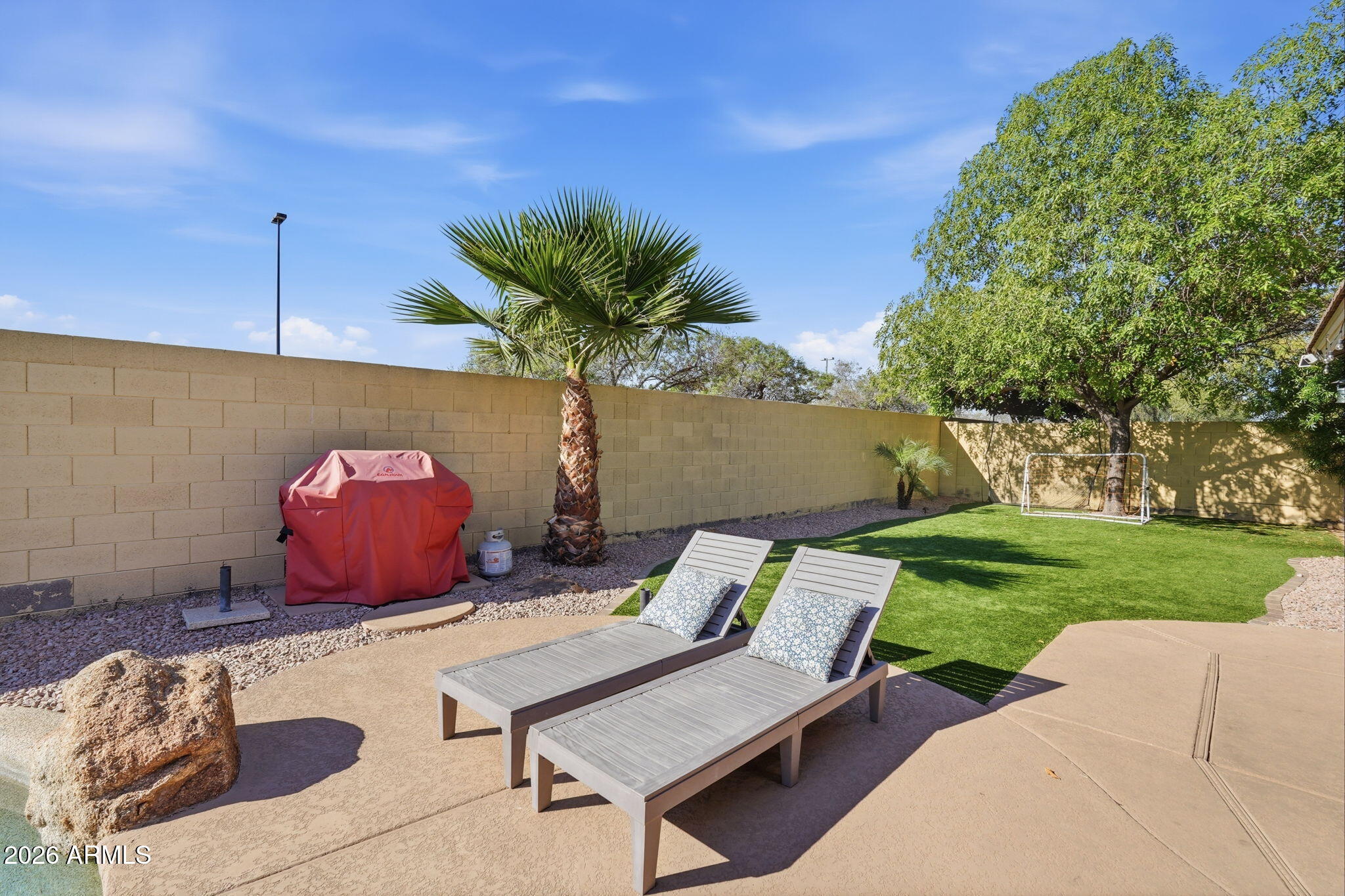 3271 East Santa Fe Lane Gilbert, AZ 85297 - Photo 37 of 39 LOUNGING AREA
