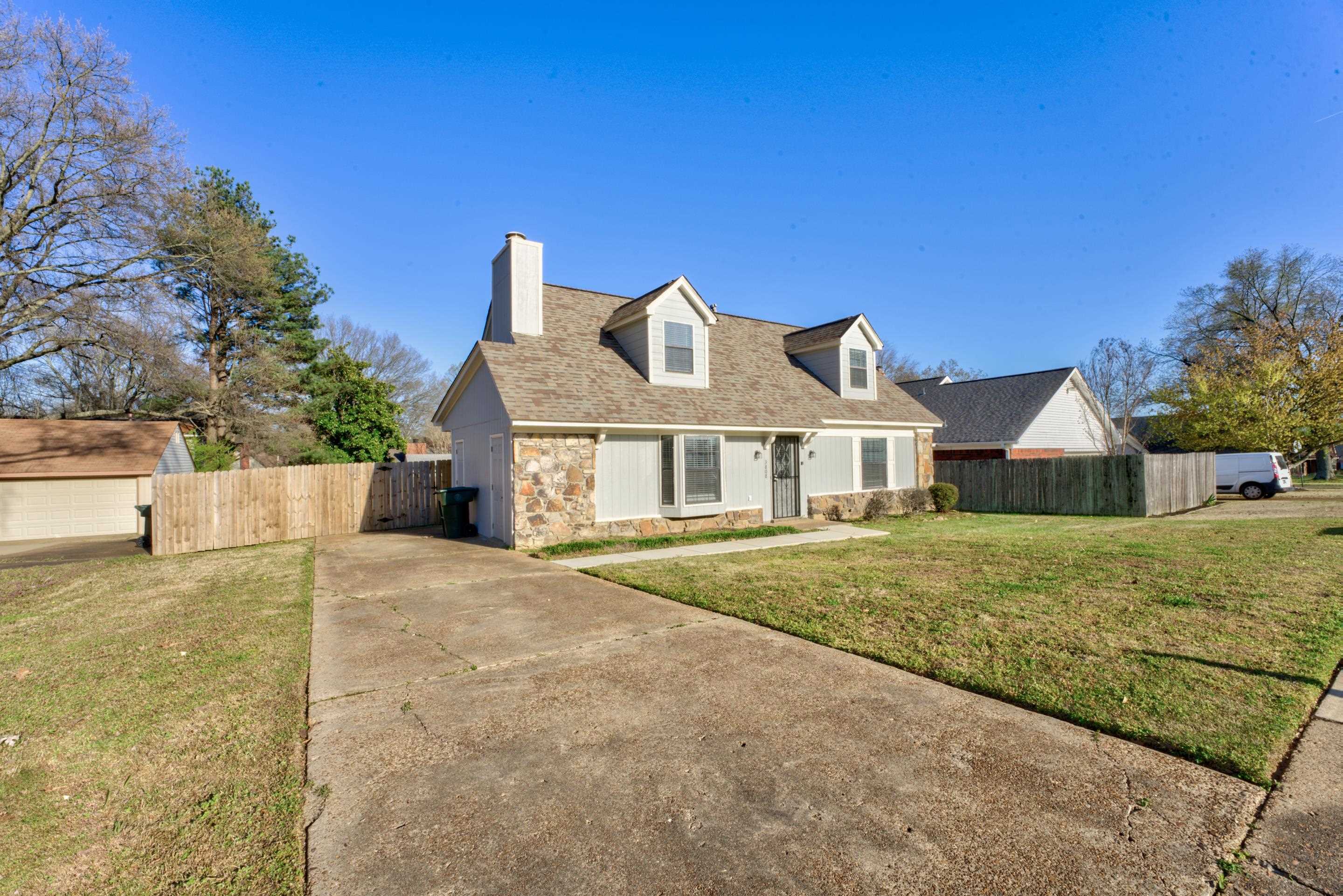 3808 Haynes Road Bartlett, TN 38133 - Photo 3 of 24 Cape cod home featuring a front yard