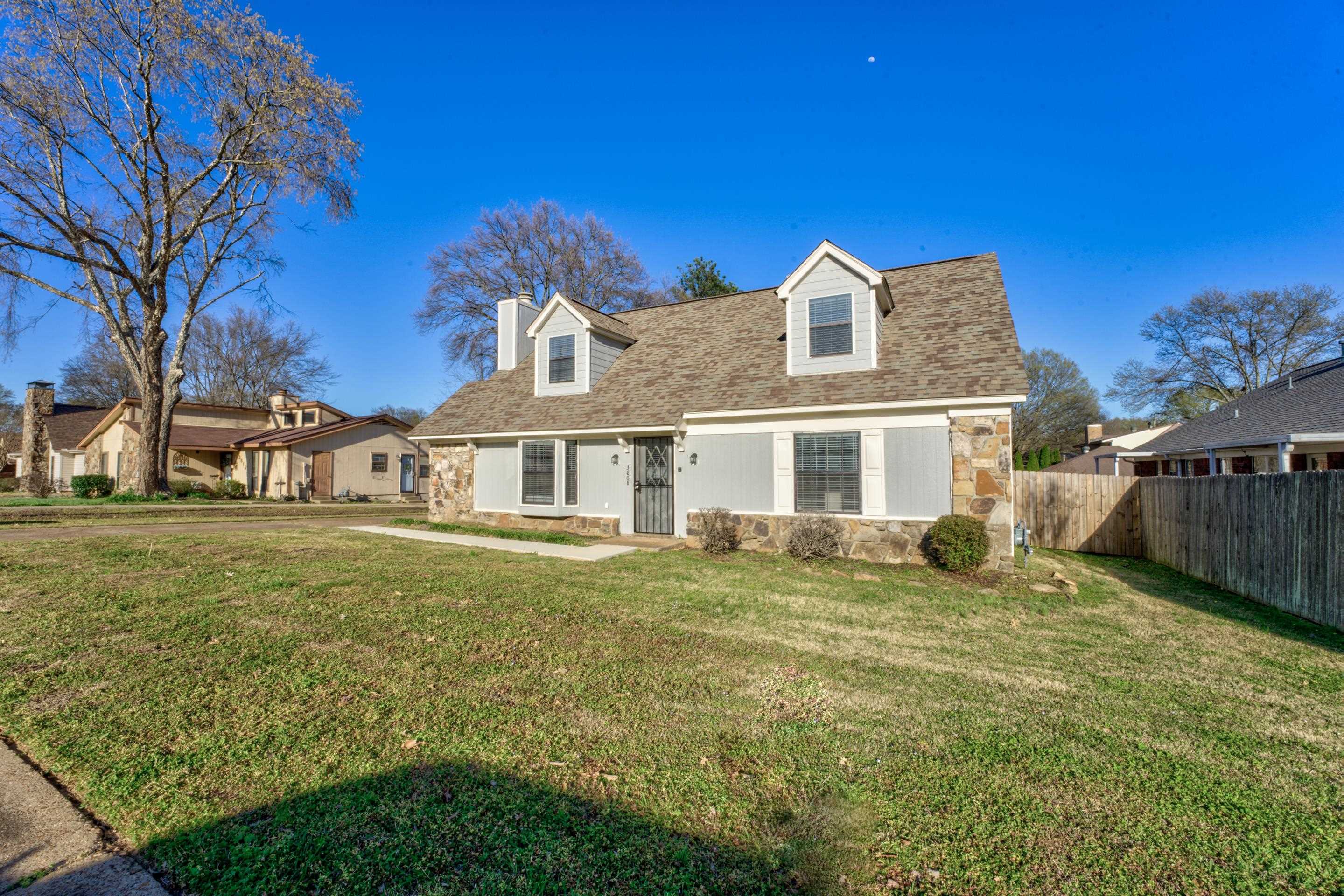 3808 Haynes Road Bartlett, TN 38133 - Photo 4 of 24 Cape cod home with a front lawn