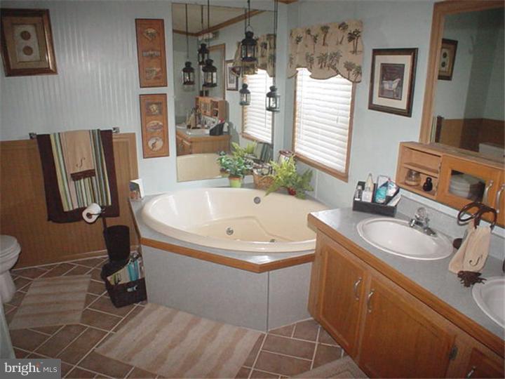 174 Point Airy Road Pilesgrove, NJ 08098 - Photo 14 of 20 Master Bathroom