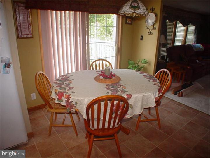 174 Point Airy Road Pilesgrove, NJ 08098 - Photo 7 of 20 Kitchen