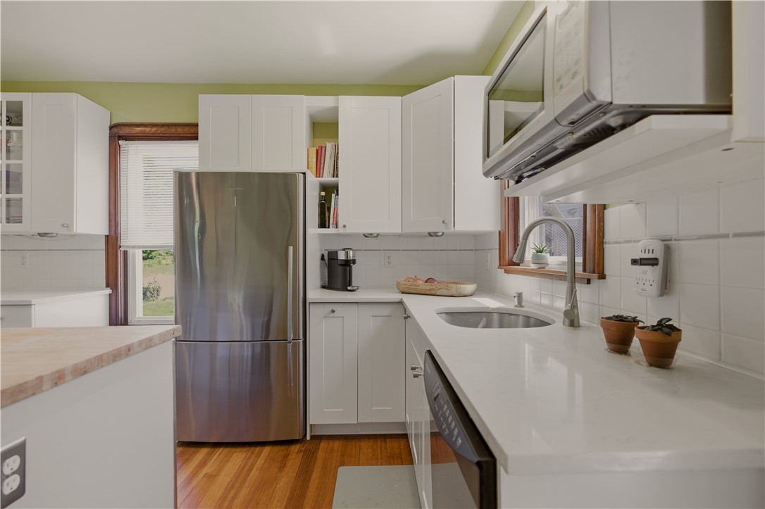 1536 Main Road Tiverton, RI 02878 - Photo 6 of 34 Cooks kitchen with eat-in island and room for handicapped access