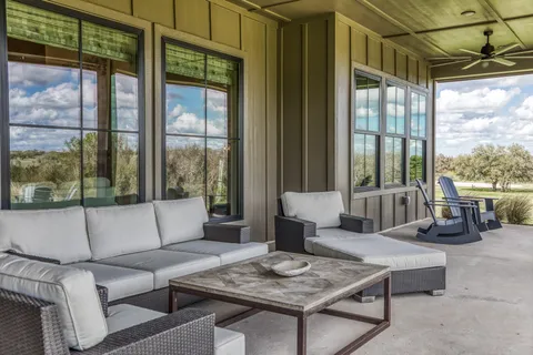 $1,795,000 | 114 Turney Trace, Round Top, TX 78954
