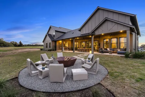 $1,995,000 | 114 Turney Trace, Round Top, TX 78954