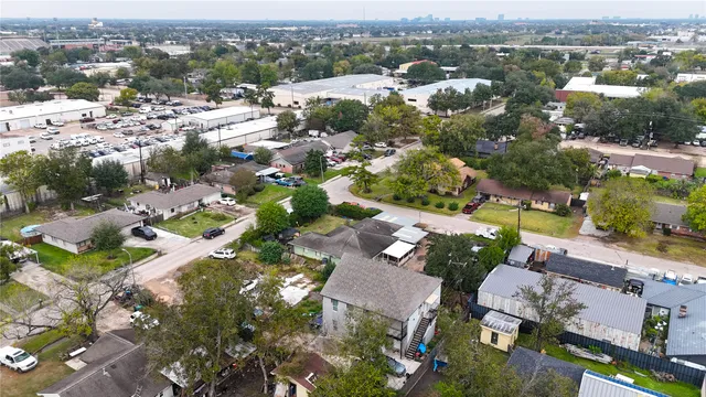 $1,800 | 4323 Continental Drive, Houston, TX 77072