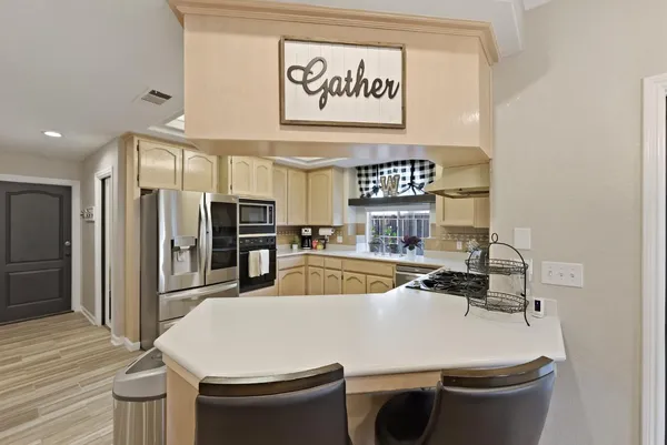 $575,000 | 3287 McKelvy Avenue, Clovis, CA 93611