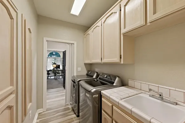 $575,000 | 3287 McKelvy Avenue, Clovis, CA 93611