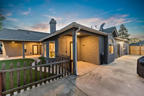 $575,000 | 3287 McKelvy Avenue, Clovis, CA 93611