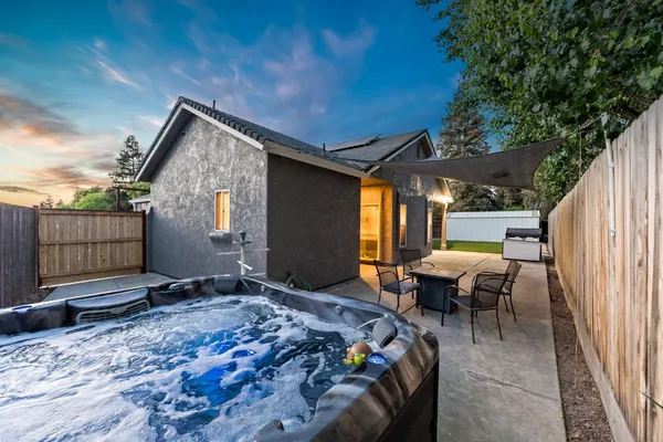 $575,000 | 3287 McKelvy Avenue, Clovis, CA 93611