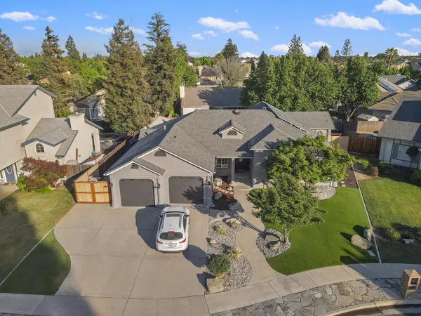 $575,000 | 3287 McKelvy Avenue, Clovis, CA 93611