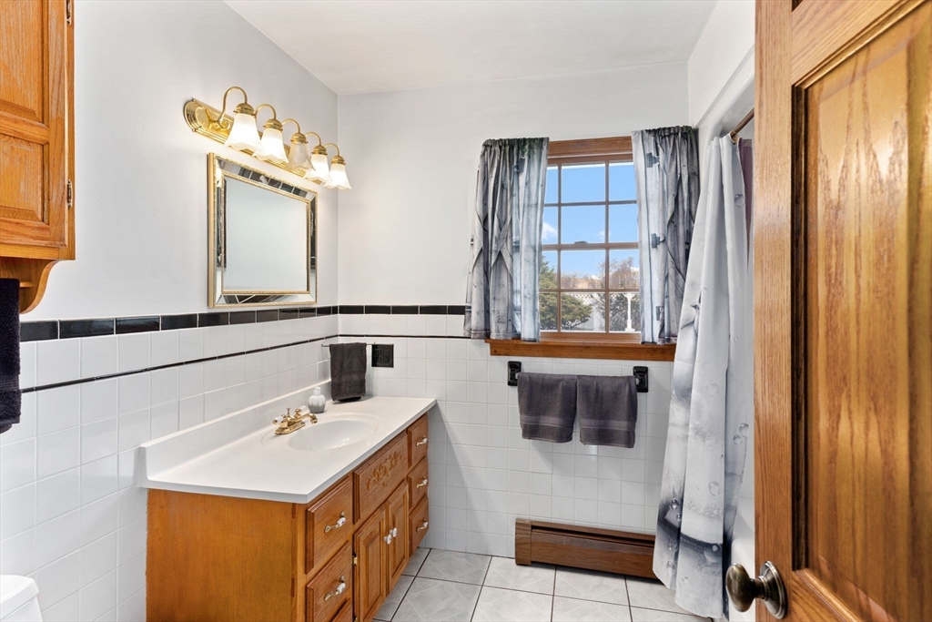136 Old Fall River Road Swansea, MA 02777 - Photo 31 of 41 Gallery Image 31