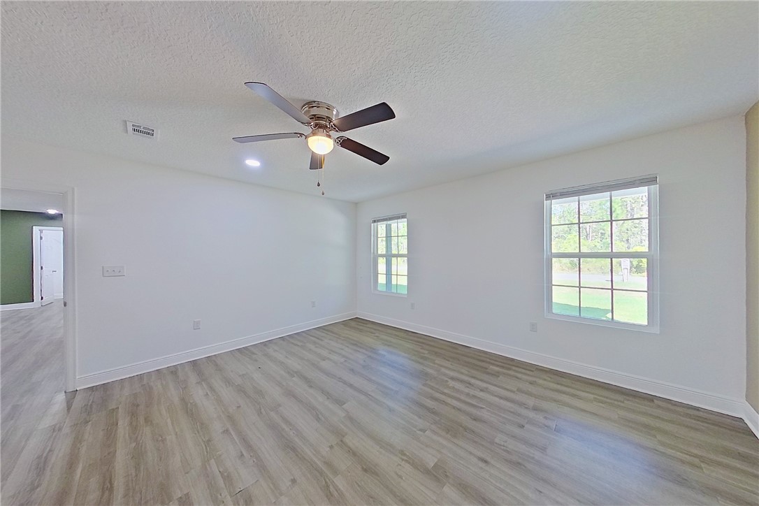 619 Red Hawk Drive Waycross, GA 31503 - Photo 14 of 47