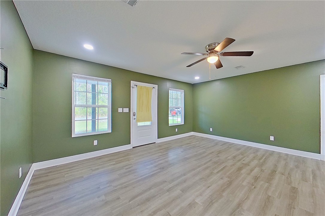 619 Red Hawk Drive Waycross, GA 31503 - Photo 5 of 47