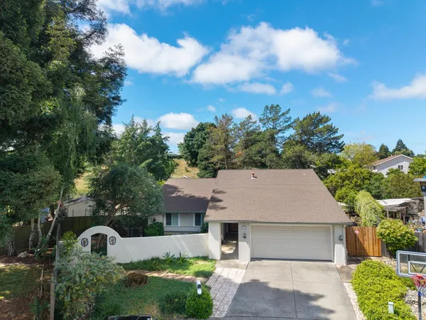 $899,000 | 316 Durham Court, Benicia, CA 94510