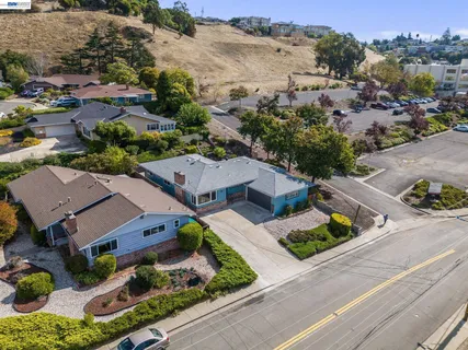 $899,000 | 2724 Benedict Drive, San Leandro, CA 94577