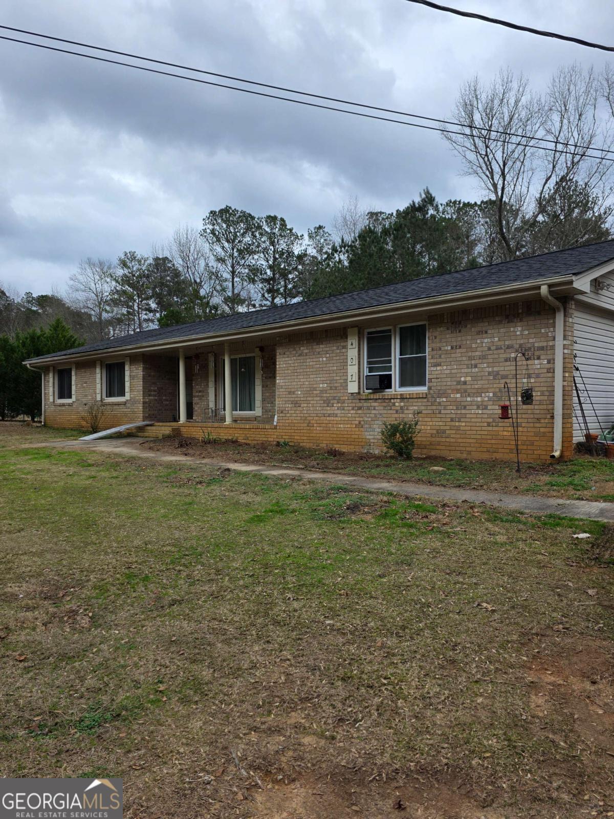 407 Earl North Road Newnan, GA 30263 - Photo 3 of 27