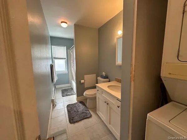 $324,999 | 305 Town House Village, Islandia, NY 11749