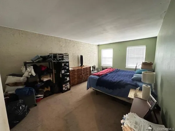 $324,999 | 305 Town House Village, Islandia, NY 11749