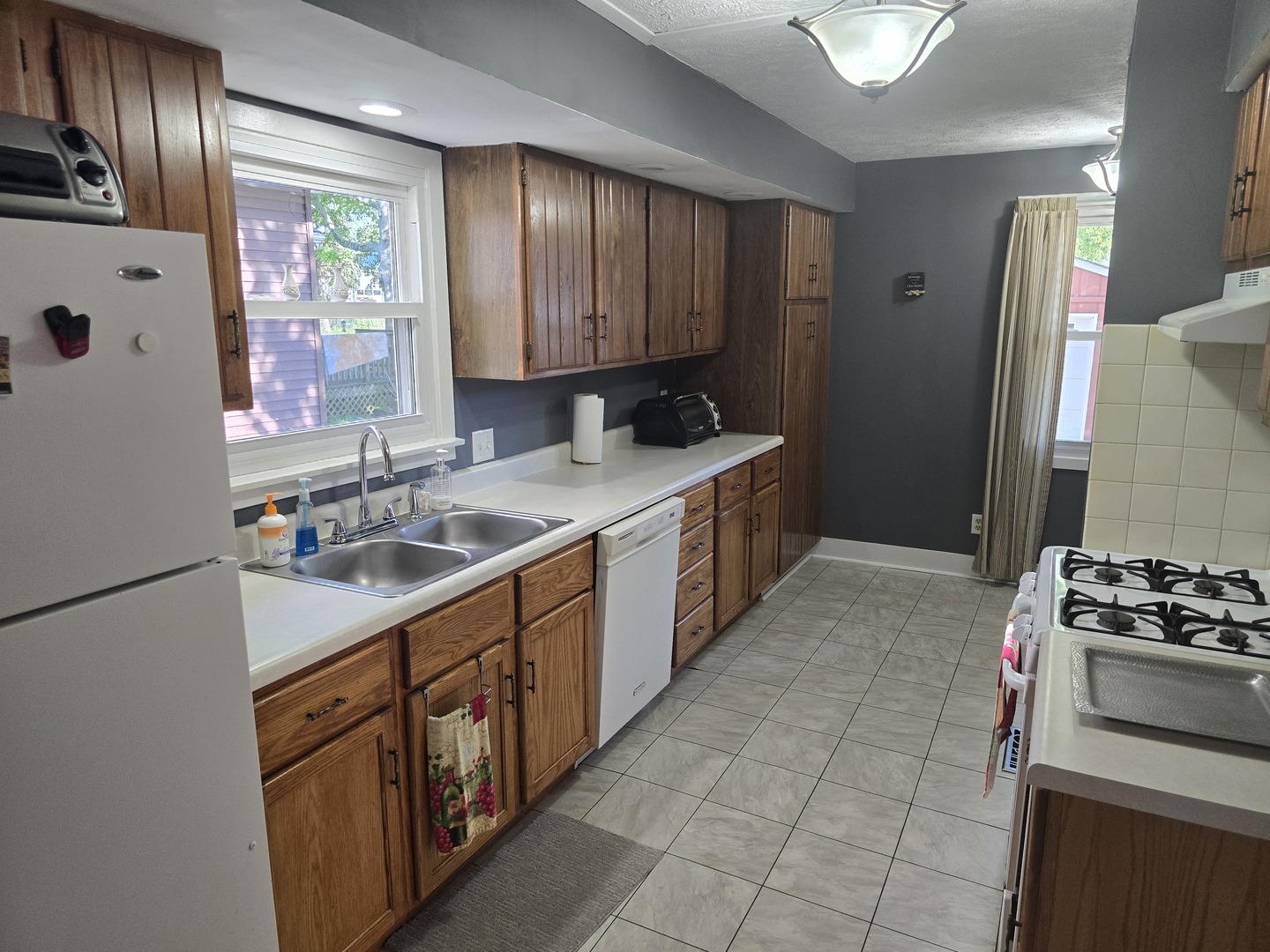 807 Apple Street Normal, IL 61761 - Photo 7 of 17