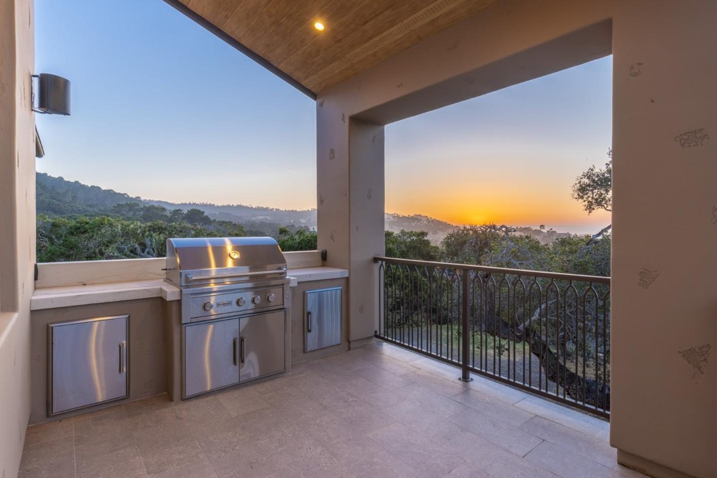 8220 Manjares Road Monterey, CA 93940 - Photo 8 of 44 Gallery Image 8