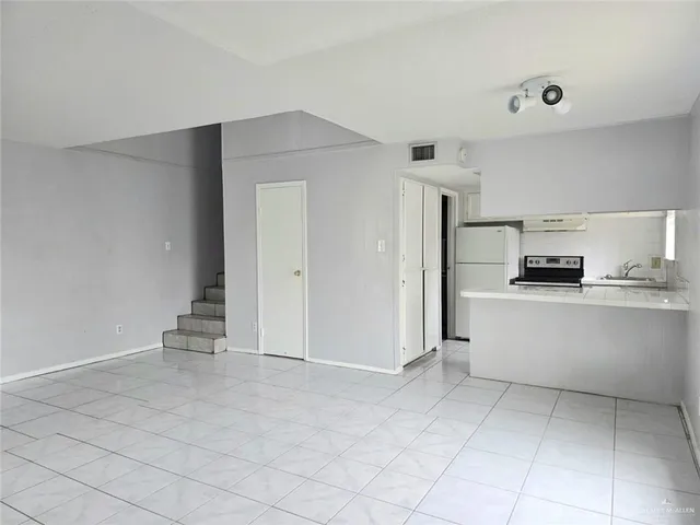 $825 | 6300 North 11th Street, Unit 38, McAllen, TX 78504