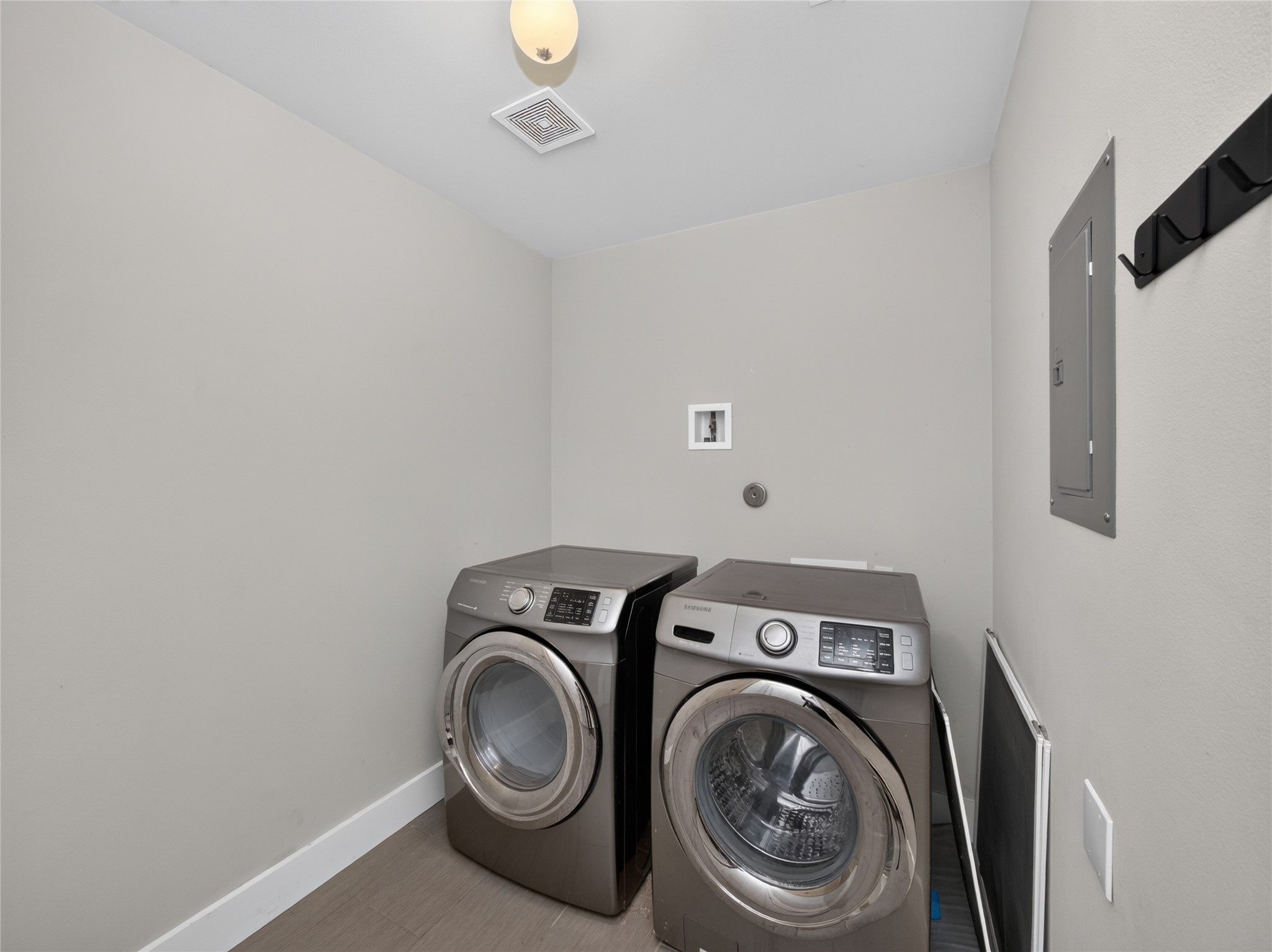 4504 Kitty Avenue Austin, TX 78721 - Photo 13 of 34