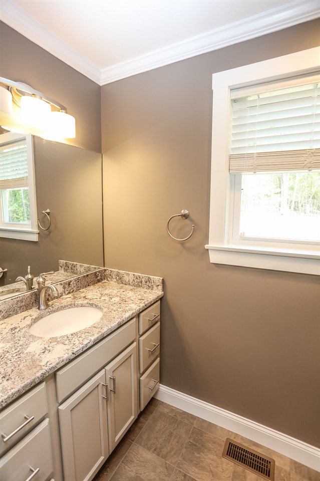 33 Pulpit Road, Unit 1638118 Bedford, NH 03110 - Photo 14 of 34 Gallery Image 14