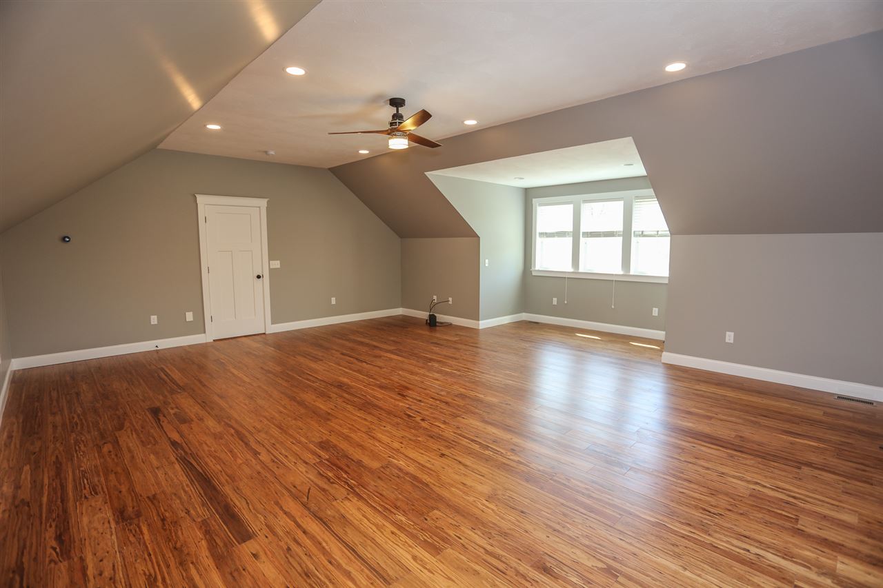 33 Pulpit Road, Unit 1638118 Bedford, NH 03110 - Photo 24 of 34 Gallery Image 24