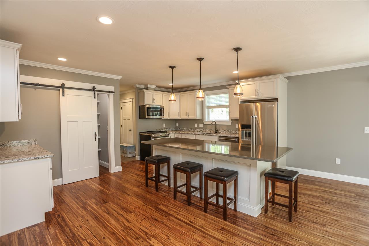 33 Pulpit Road, Unit 1638118 Bedford, NH 03110 - Photo 6 of 34 Gallery Image 6