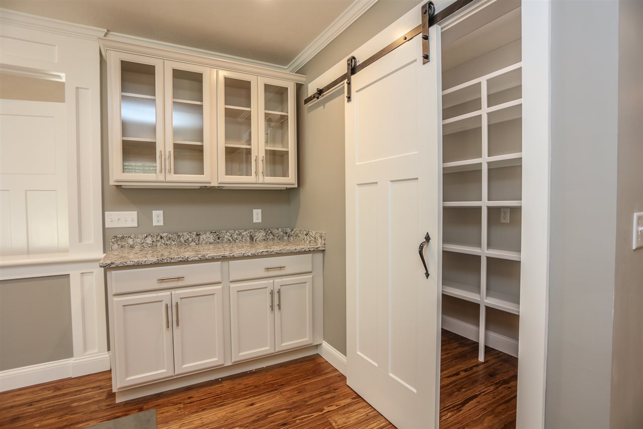 33 Pulpit Road, Unit 1638118 Bedford, NH 03110 - Photo 10 of 34 Gallery Image 10