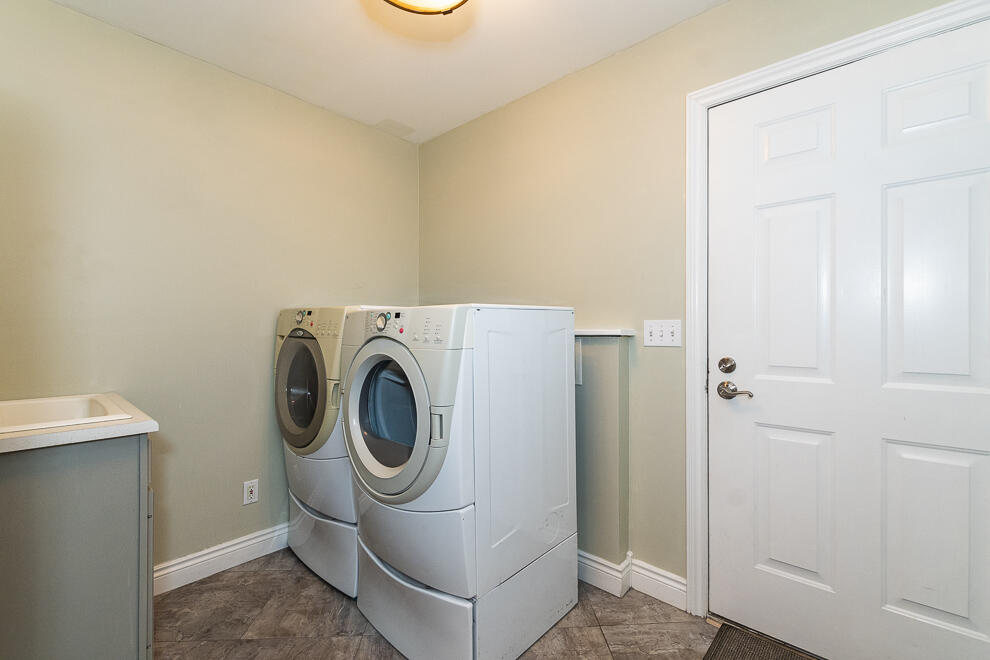 908 Stafford Road Kalamazoo, MI 49006 - Photo 23 of 46 RN5_7126