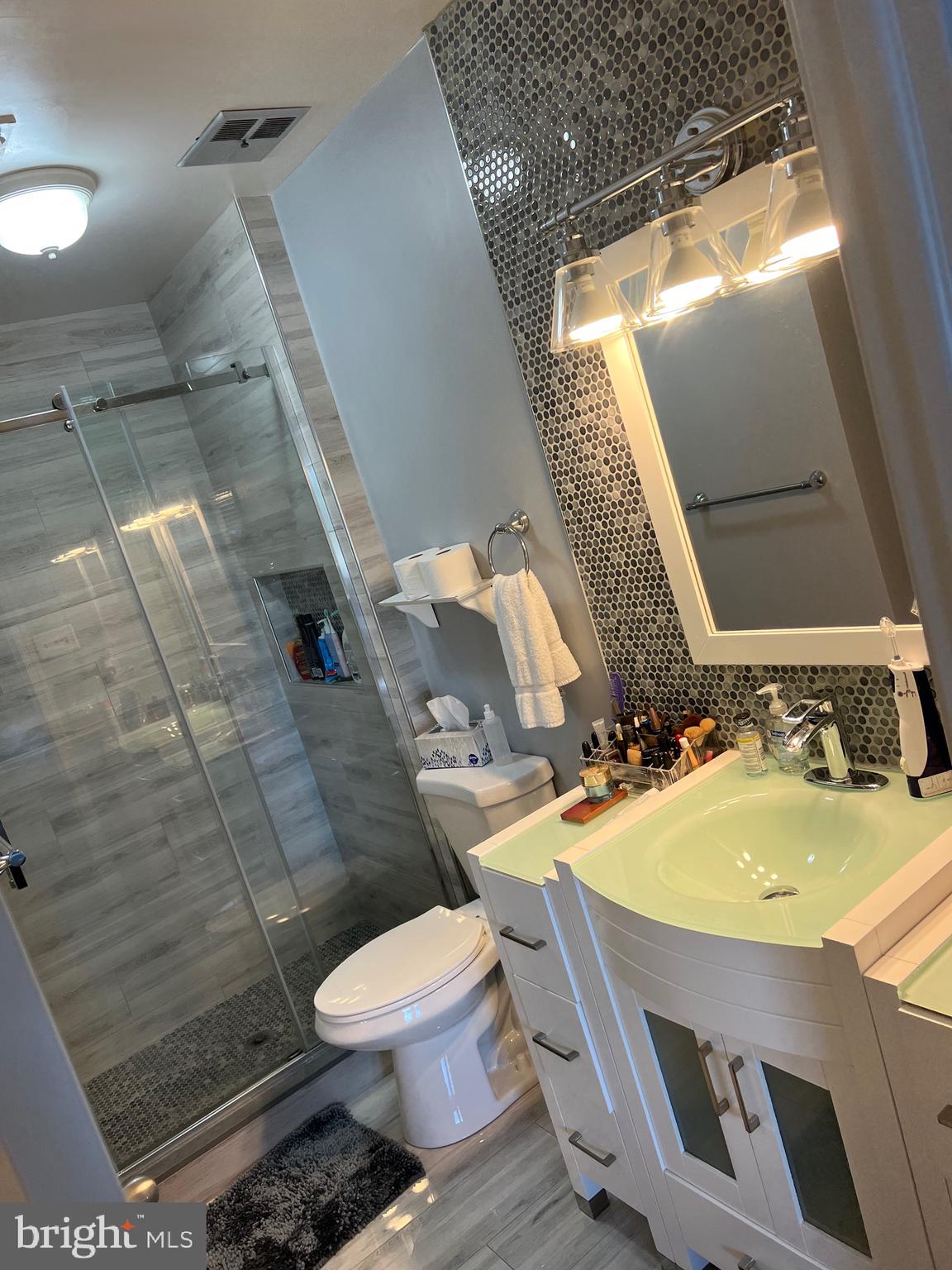 2101 Welsh Road, Unit 2 Philadelphia, PA 19115 - Photo 17 of 27 Gallery Image 17