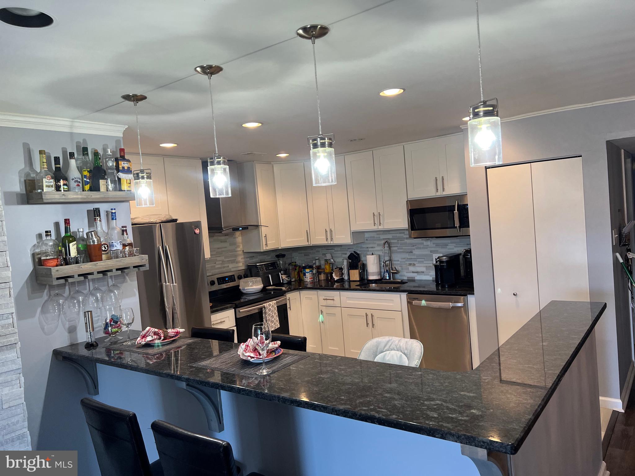 2101 Welsh Road, Unit 2 Philadelphia, PA 19115 - Photo 4 of 27 Gallery Image 4