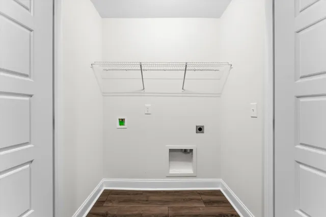 a view of a backyard of the house