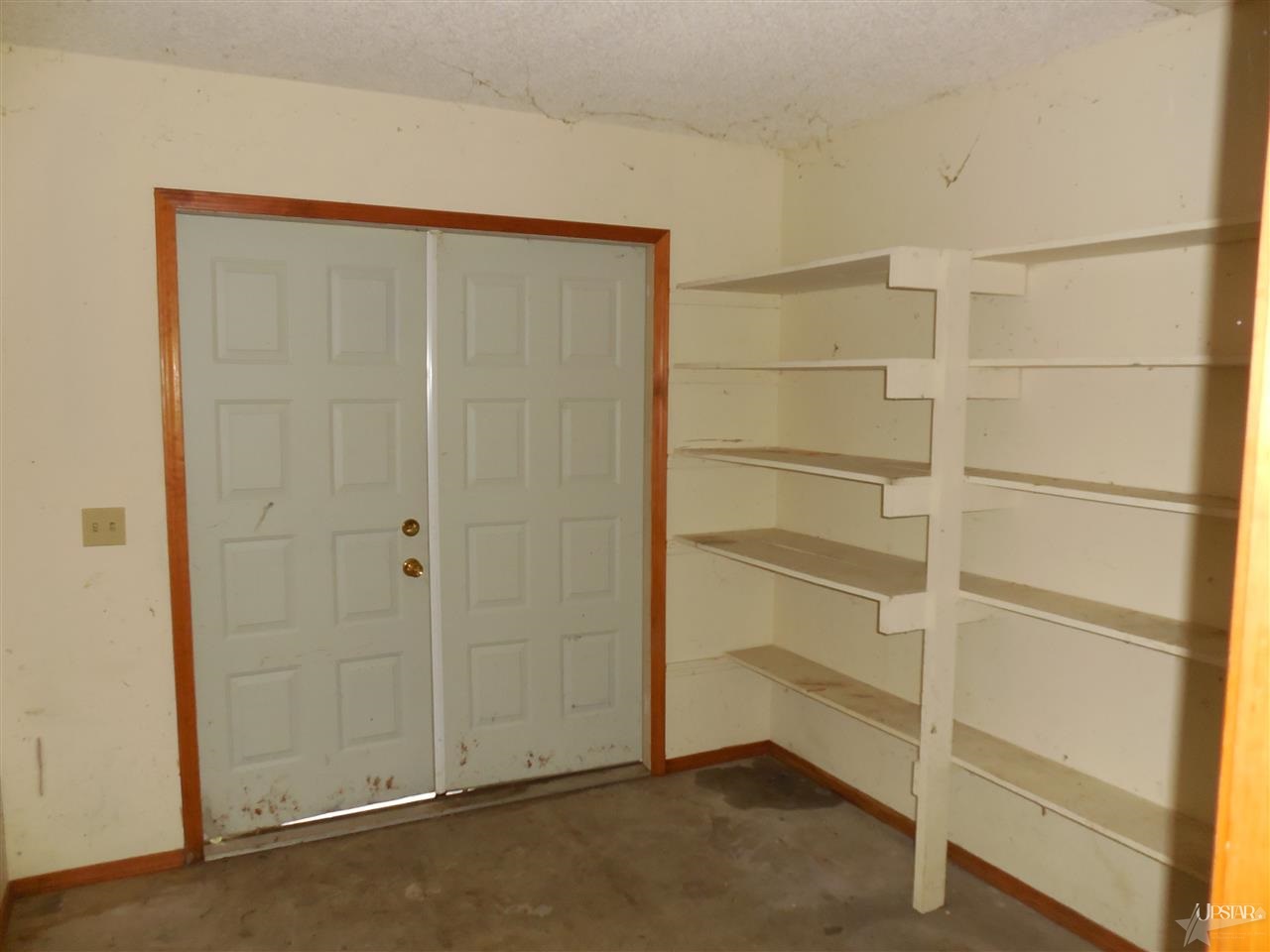 710 South Federal Avenue Butler, IN 46721 - Photo 7 of 10 Gallery Image 7