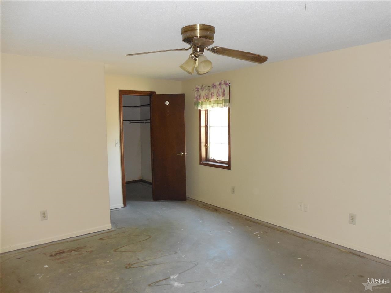 710 South Federal Avenue Butler, IN 46721 - Photo 8 of 10 Gallery Image 8