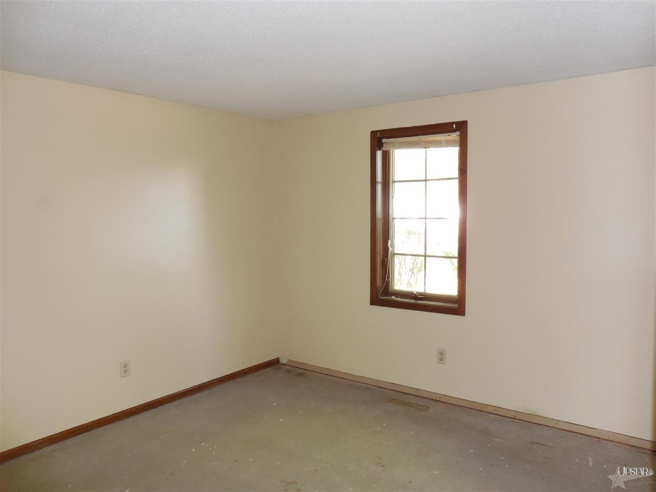 710 South Federal Avenue Butler, IN 46721 - Photo 9 of 10 Gallery Image 9