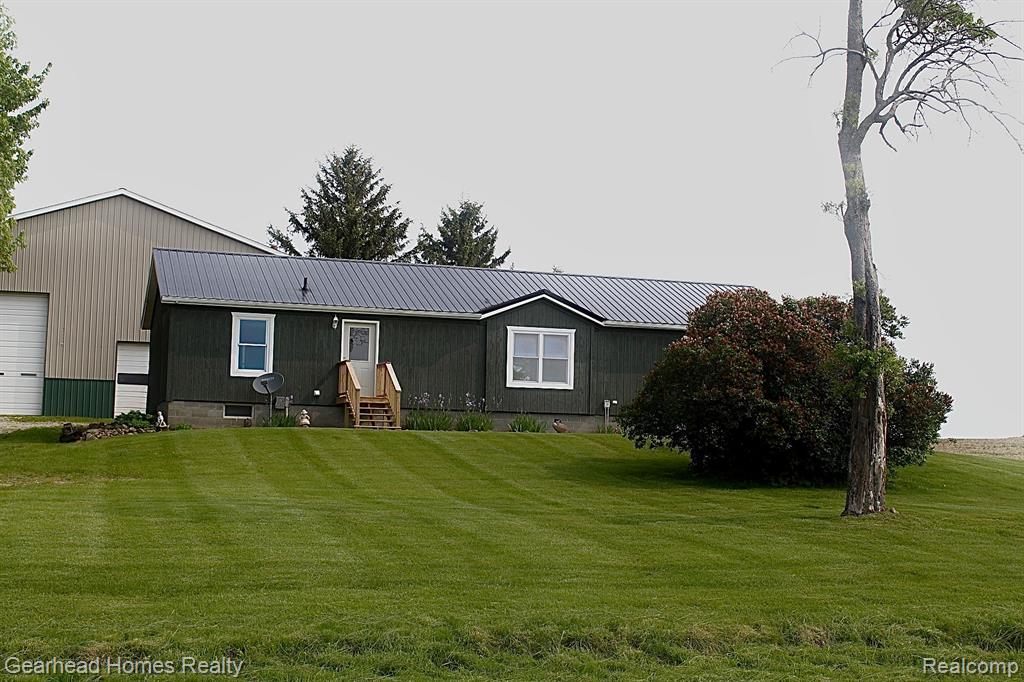 5605 Derby Road Applegate, MI 48401 - Photo 2 of 49