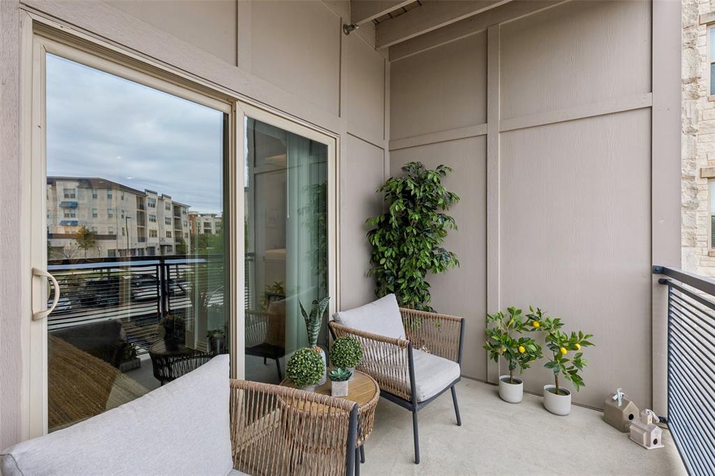 651 Watters Road, Unit 7204 Allen, TX 75013 - Photo 31 of 40 a outdoor space with garden view