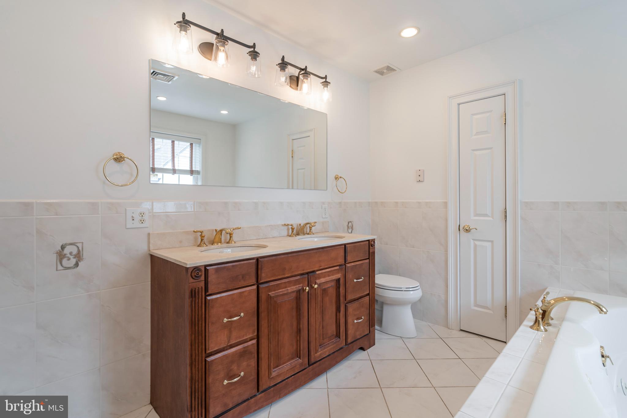 230 Valley Road Merion Station, PA 19066 - Photo 22 of 47 Primary Bedroom Bathroom
