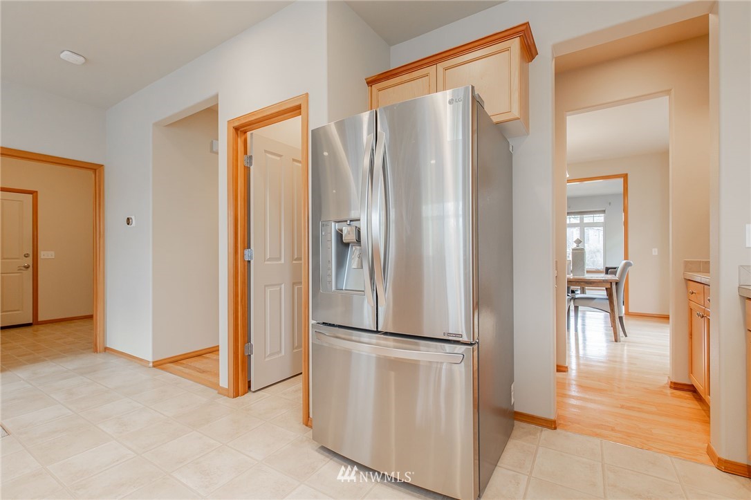 5931 Northeast 1st Court Renton, WA 98059 - Photo 11 of 33 Gallery Image 11