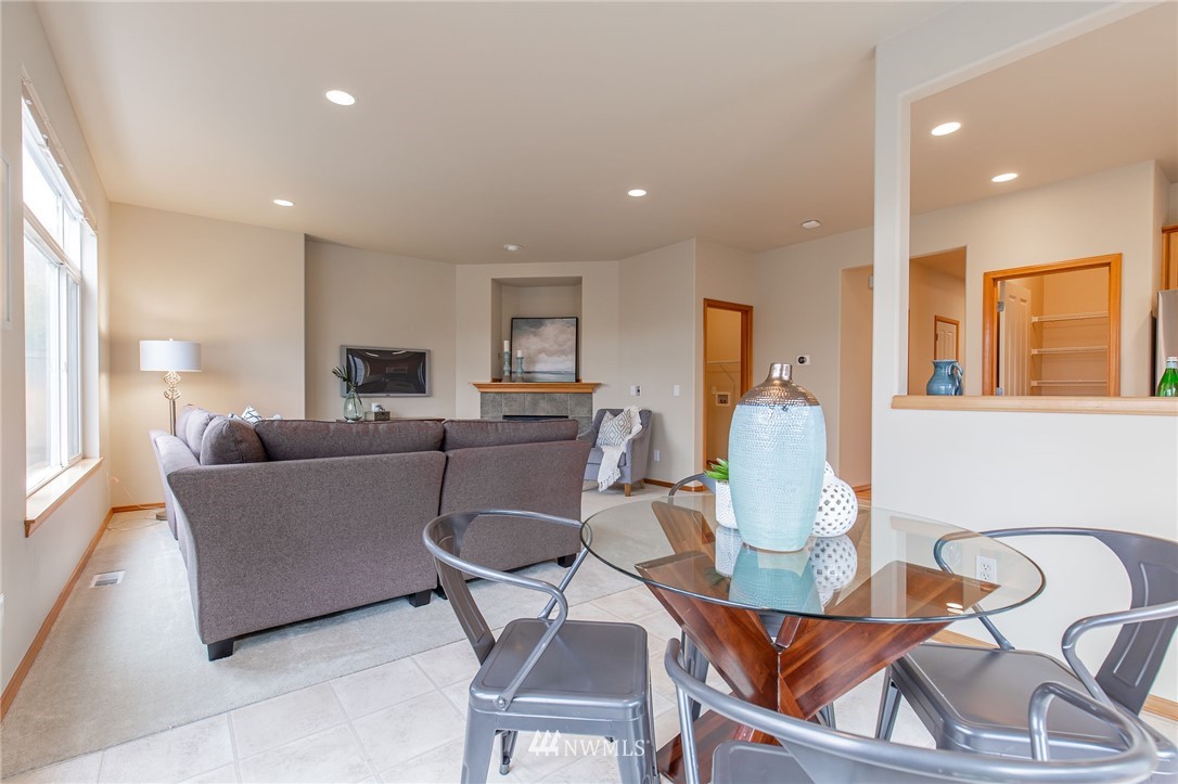 5931 Northeast 1st Court Renton, WA 98059 - Photo 15 of 33 Gallery Image 15