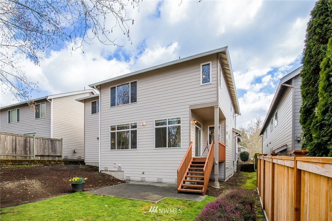 5931 Northeast 1st Court Renton, WA 98059 - Photo 32 of 33 Gallery Image 32