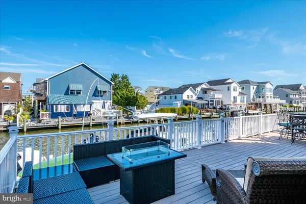 $1,950,000 | 308 Cove Drive, Mantoloking, NJ 08738