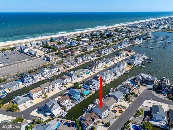 $1,950,000 | 308 Cove Drive, Mantoloking, NJ 08738