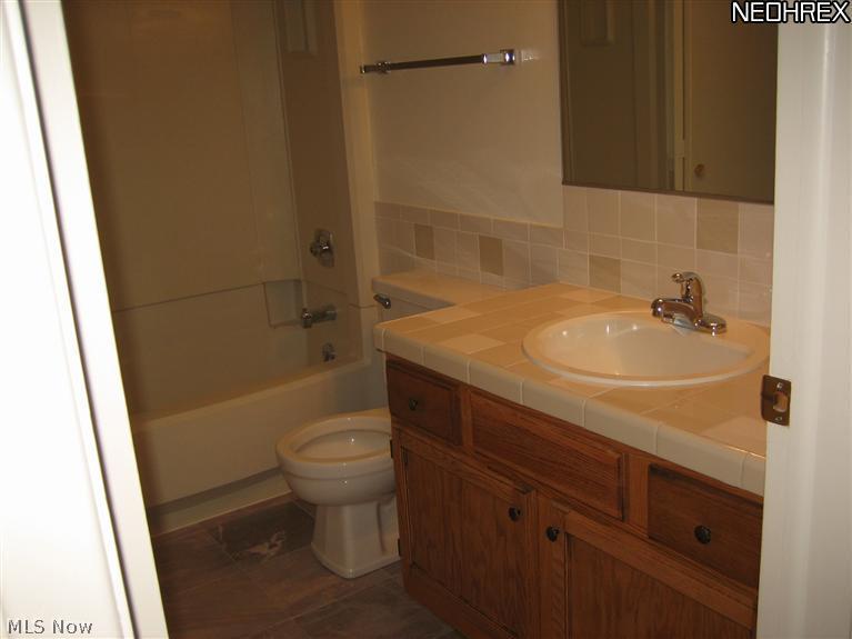 22960 Mastick Road, Unit 104 Cleveland, OH 44126 - Photo 9 of 14