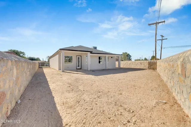 $329,950 | 10188 Knoya Place, Socorro, TX 79927