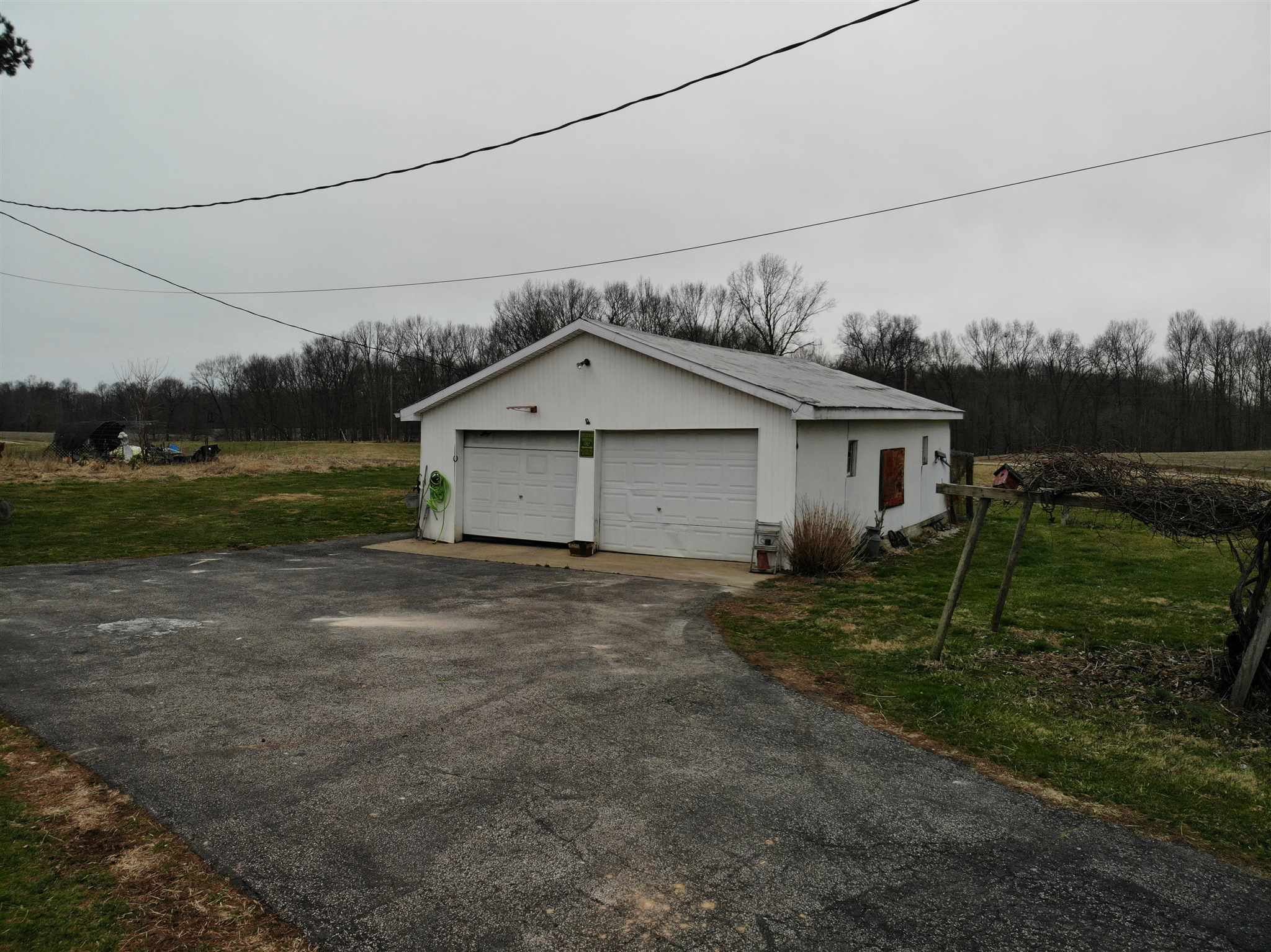 2607 Ditney Ridge Road Bedford, IN 47421 - Photo 16 of 29 Gallery Image 16