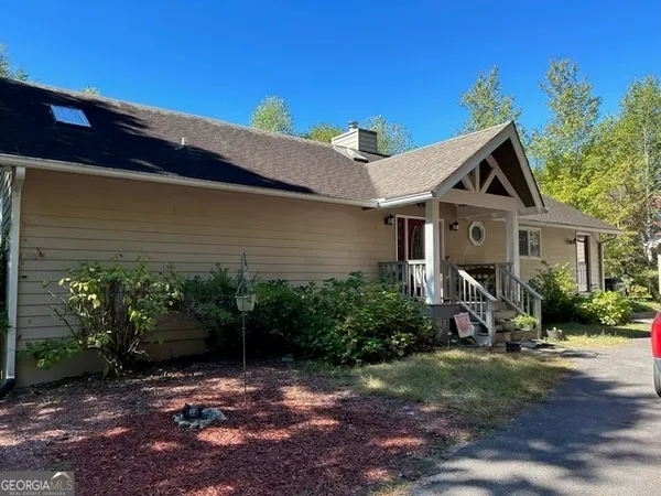 $2,200 | 2547 Upper Bell Creek Road, Hiawassee, GA 30546